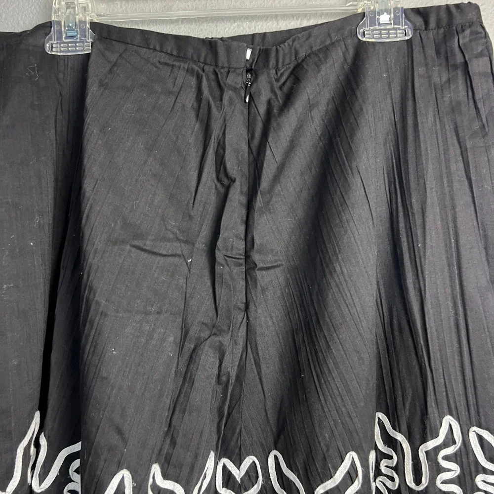 Napa Valley Black Midi Skirt Sz 16 White Embroidered‎ Embellished A-Line Pleated